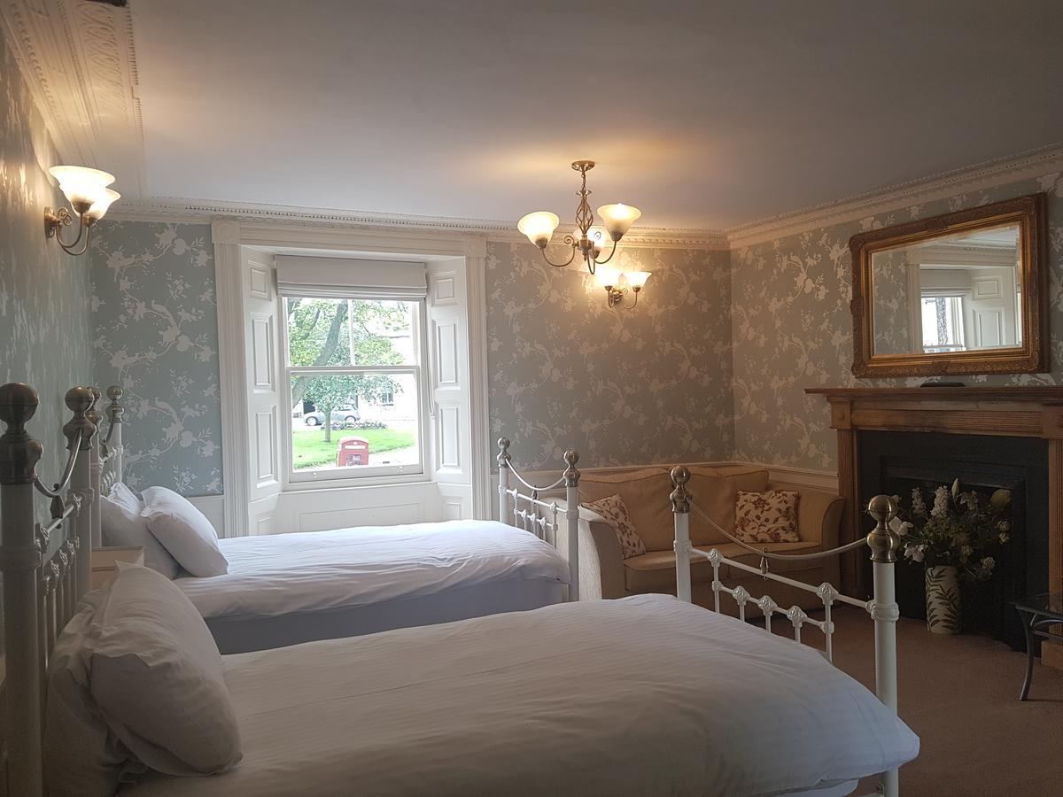 Plough Hotel Kirk Yetholm Экстерьер фото